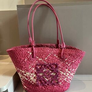 LOEWE 50x25x28cm straw bag